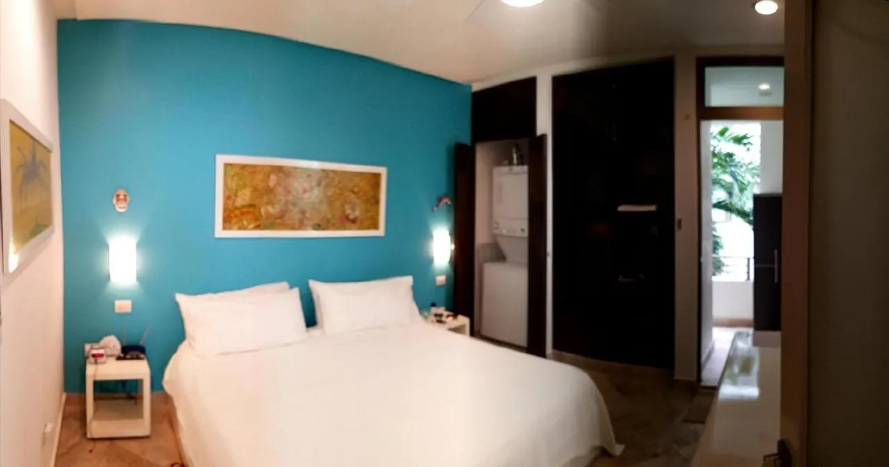 Casa de Férias Stunning 1 Bedroom 1 Bathroom Modern Condo Few Blocks To The Beach And 5Th Avenue Playa del Carmen México